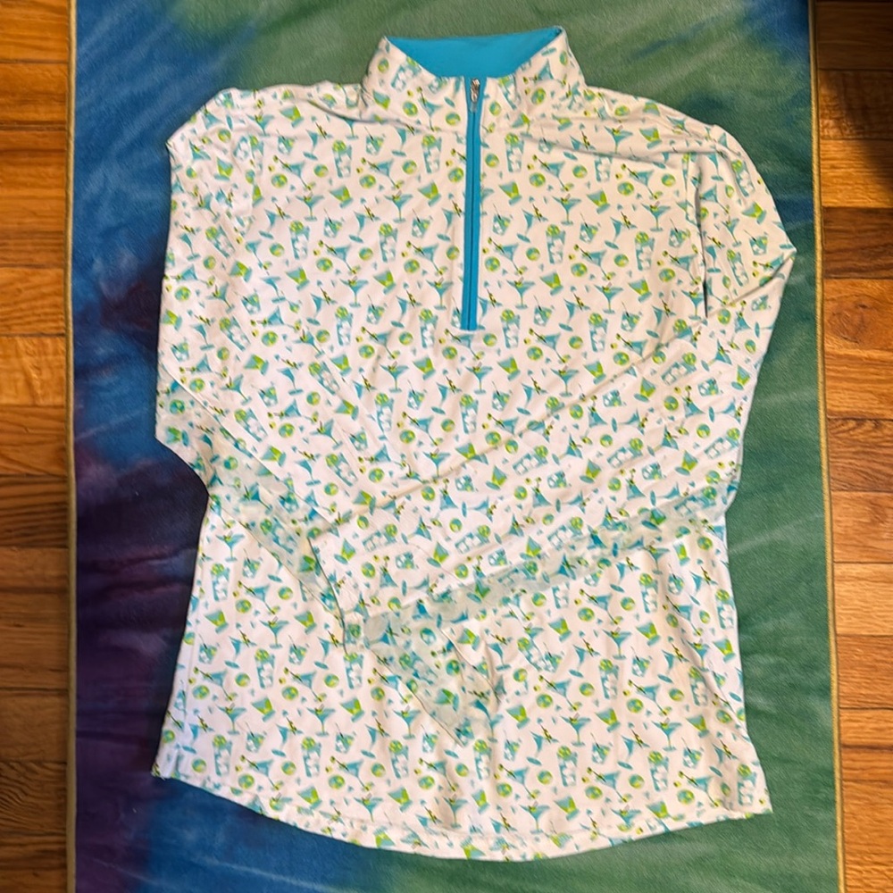 Excellent condition women’s long-sleeved UV 50+ golf shirt size M
